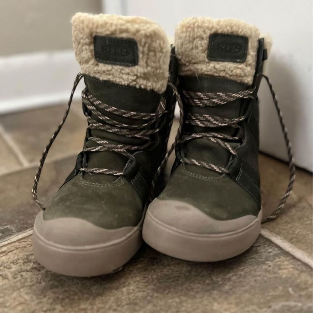 Cute keen winter boots sz6.5